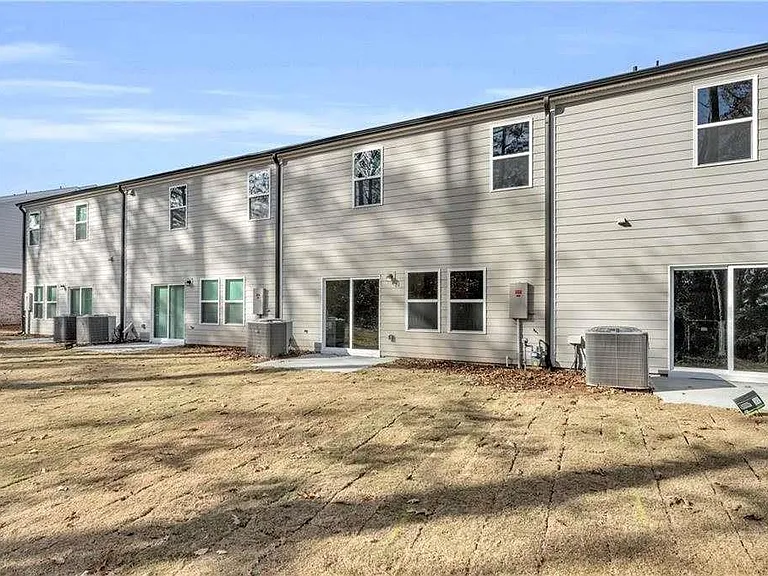1575 Villageside Ct — Photo 24