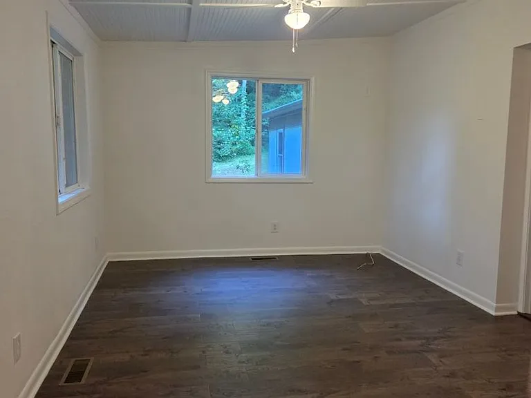 431 Joe Mountain Rd — Photo 2