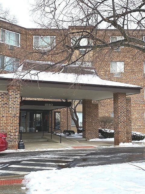 1st image of 1880 Bonnie Ln APT 306