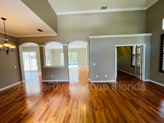 2nd image of 11323 Minaret Dr