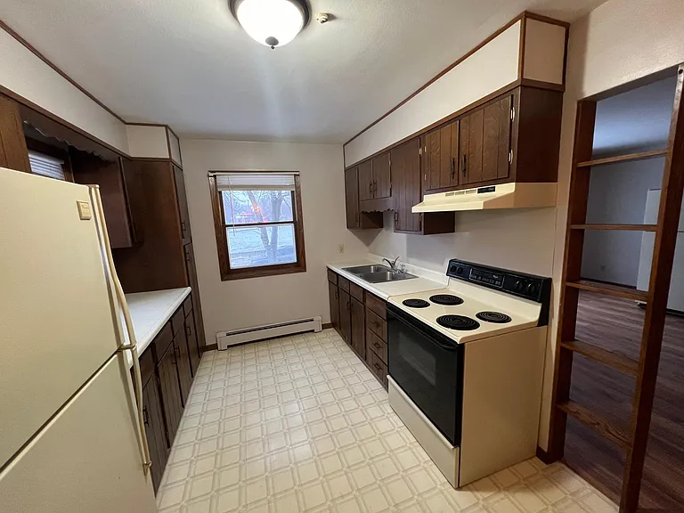 905 W 18th St #201 — Photo 9