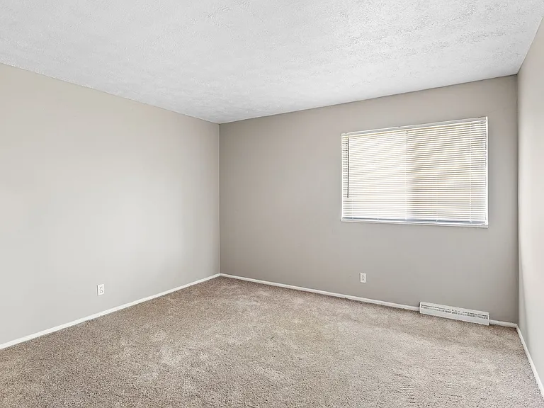Greenway Apartments (Indy Town) — Photo 12