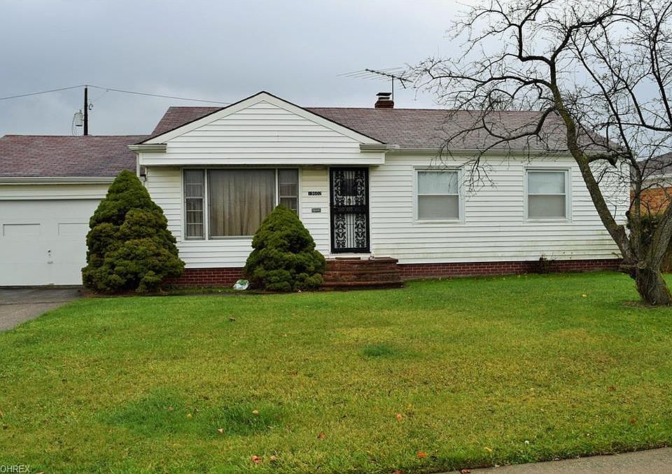 1st image of 19602 Brookfield Ln
