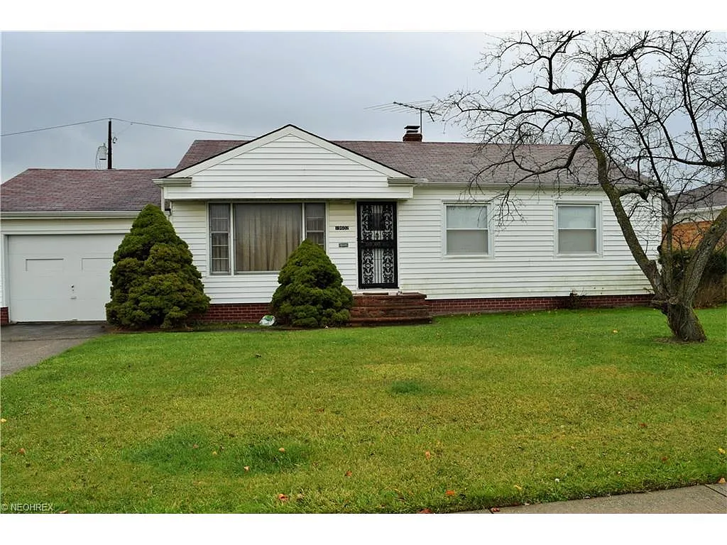 19602 Brookfield Ln photo 1