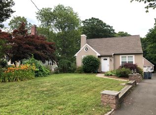 93 Maple Ave, North Haven, CT 06473