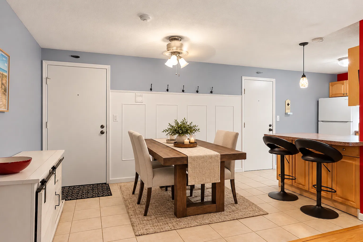2 bed, 888 sqft, $2,395 — Photo 2