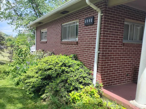 (undisclosed Address), Deep Gap, NC 28618