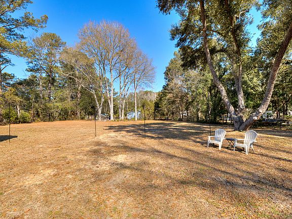 3rd image of 2345 Danny St