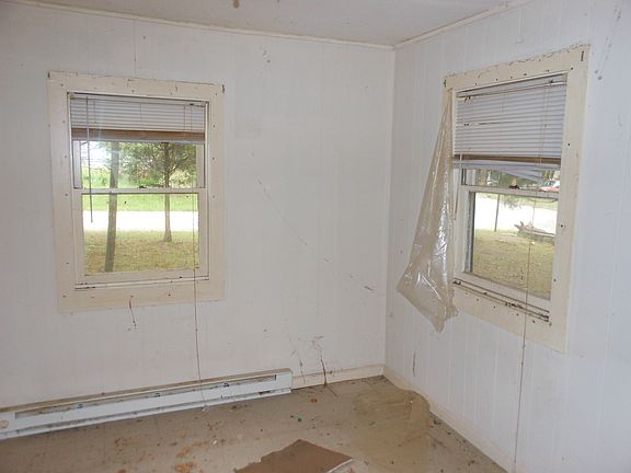 4th image of 1028 Wilmington Ave