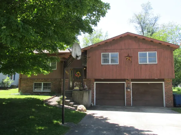 1502 Hillcrest St, La Porte, IN 46350