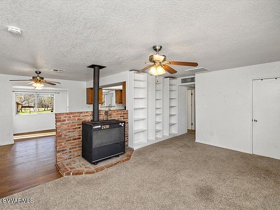 3rd image of 780 S Louise Lane