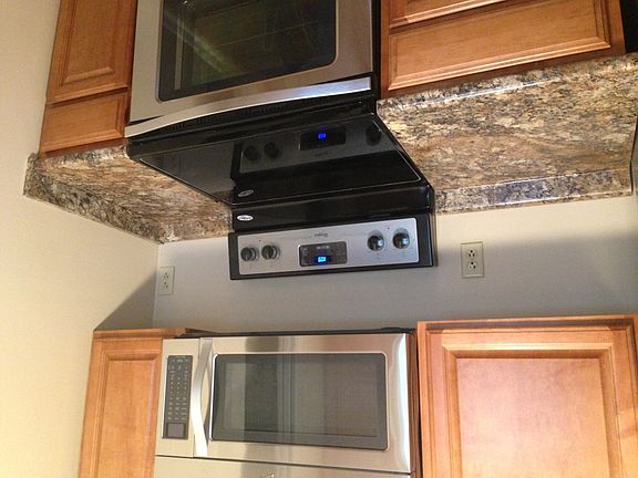 3rd image of 726 Gonzalez Park Dr