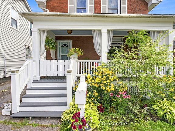 2nd image of 79 Elgin St W