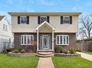 9041 Major Ave, Morton Grove, IL 60053