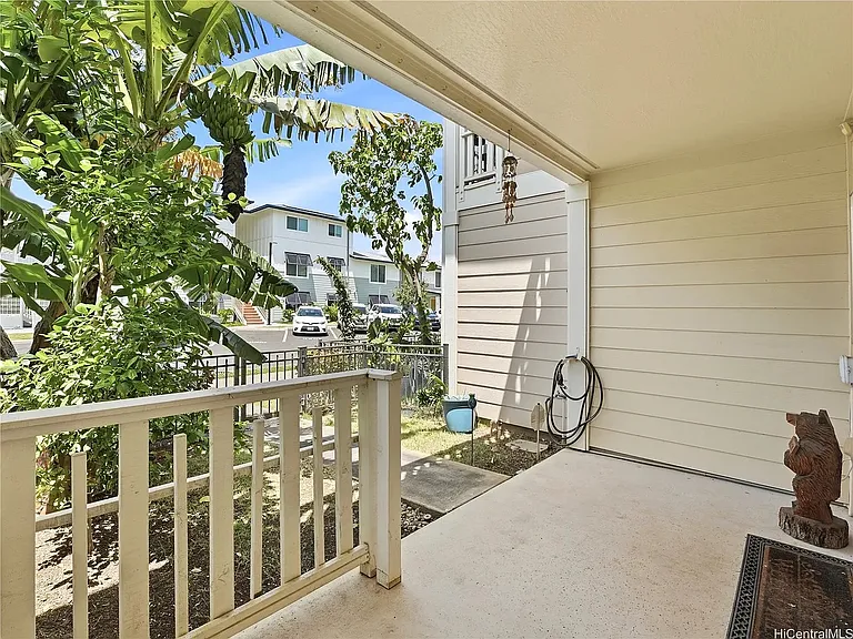550 Kunehi St #202 — Photo 13