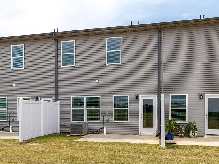 7582 Discovery Point Dr NW — Photo 26