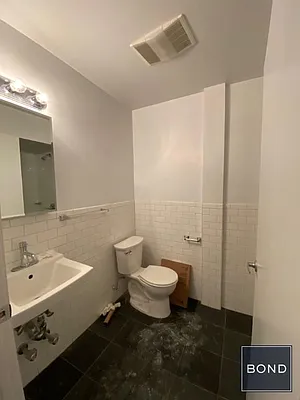 Rented by Bond New York | media 8