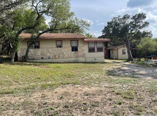 2718 Goat Hill Rd, Lakehills, TX 78063
