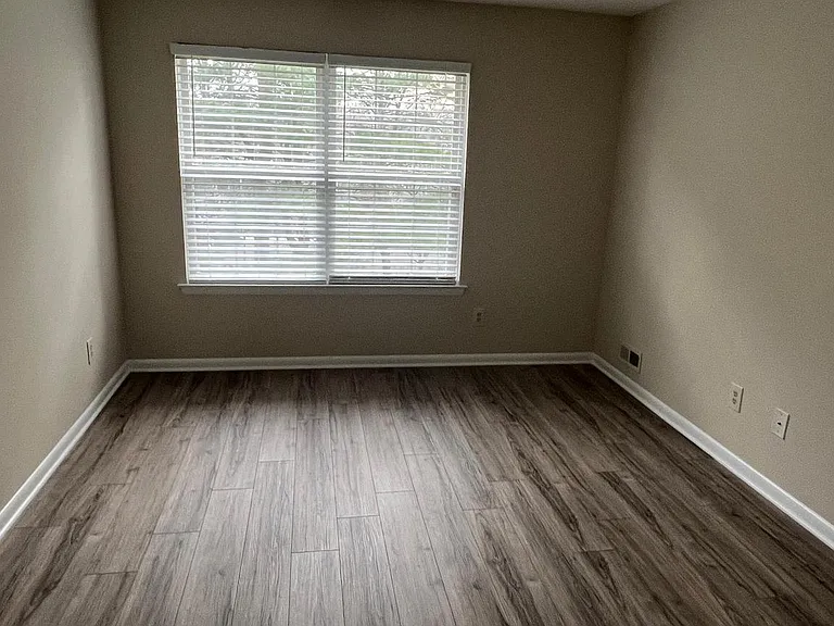 32 Foxglove Dr — Photo 35