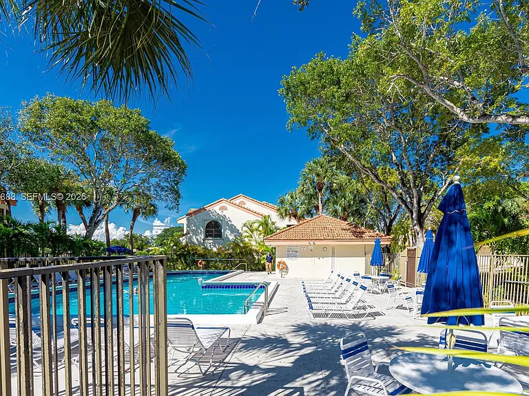 3345 Emerald Oaks Dr #106 — Photo 39