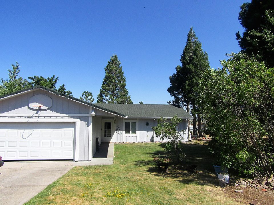 1st image of 304 Woodridge Ct