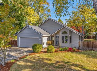 1874 NE 9th Pl, Hillsboro, OR