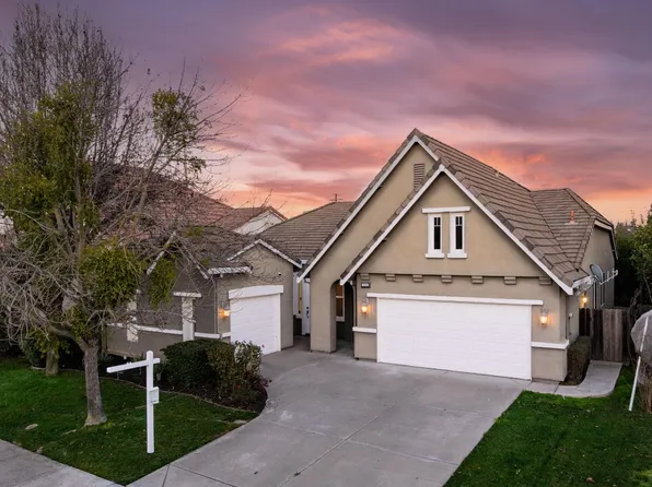 3116 Dovehouse Ln, Modesto, CA 95355