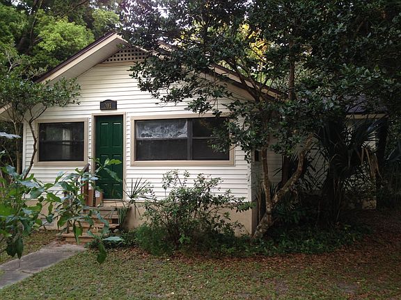 2nd image of 201 S Chandler Ave