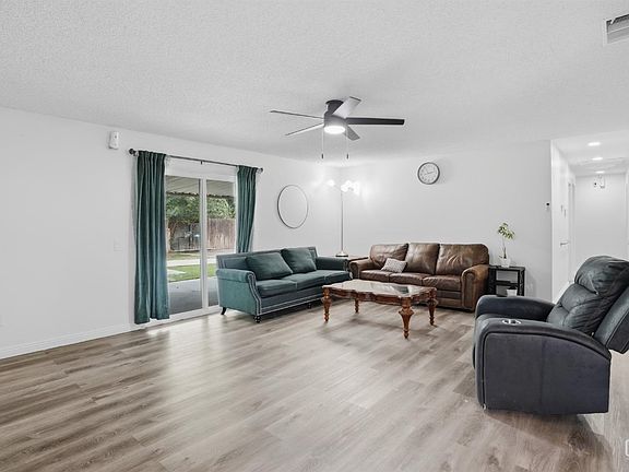 3rd image of 2413 Clara Rd