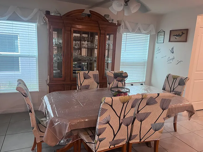8681 SW 46th Ave — Photo 3