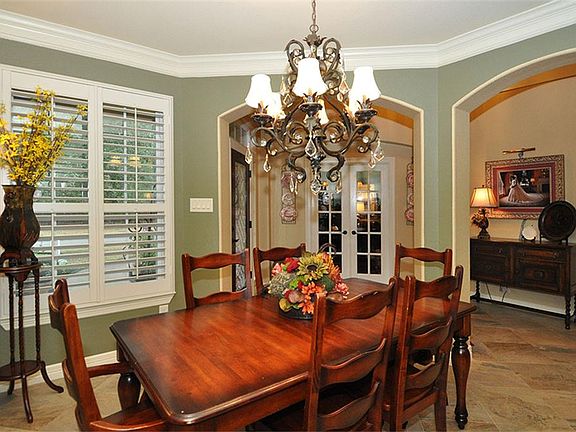 4th image of 2310 Riverway Oak Dr