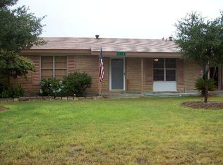 515 Carle St, Freer, TX 78357