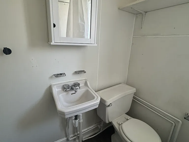 734 S 20th St #2F — Photo 14