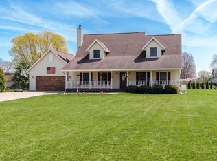 2827 S Waterford Ct, Beloit, WI 53511