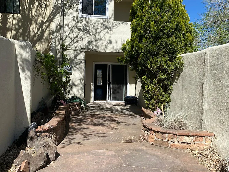 2732 Calle Anna Jean #A — Photo 20