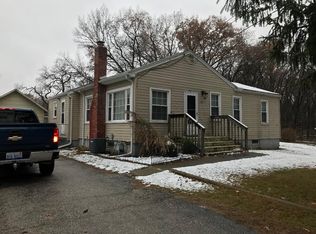 9139 Oakridge Rd, Temperance, MI 48182