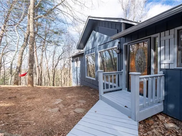 226 Mountain View Ct, Ellijay, GA 30536
