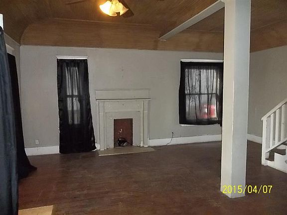 5th image of 211 S D St