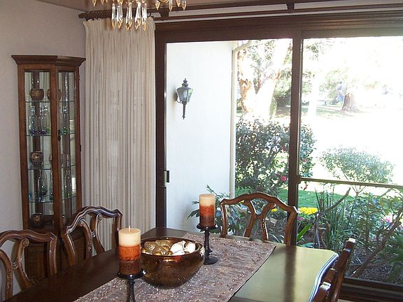 Dining room with view to front yard