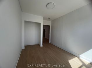 804A Saint Clair Ave W #101, Toronto, ON M6C 1B6