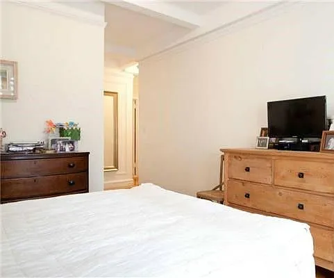 Rented by Rachel Realty | media 12