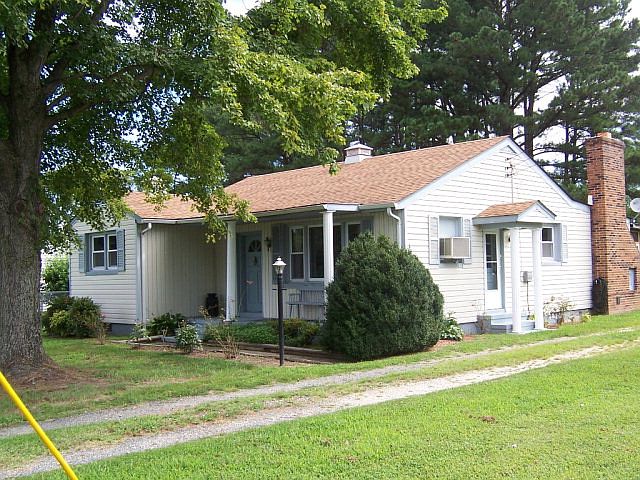 1st image of 3224 Luttrellville Ln