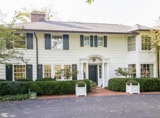 8245 N Range Line Rd, River Hills, WI 53217