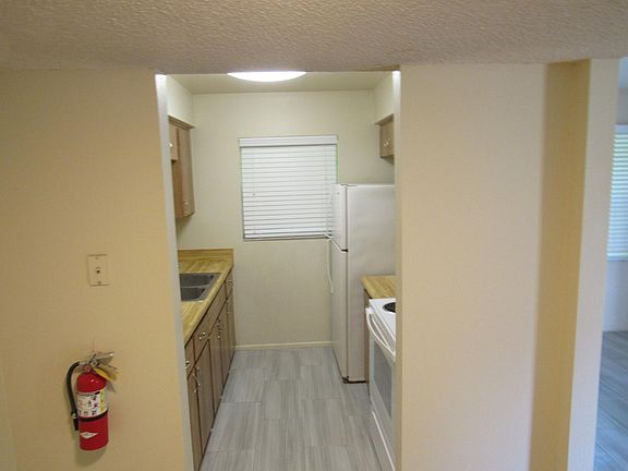 2nd image of 19 Herald Dr