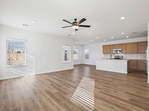 1_9-web-or-mls-54-480 Josey Wales-S2112-009