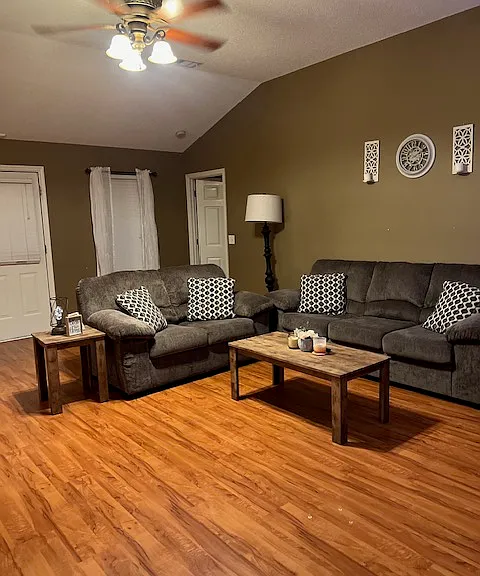 166 Meadow Ln — Photo 5