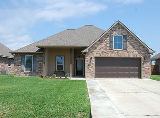 2053 Orleans Run Dr, Lake Charles, LA 70611
