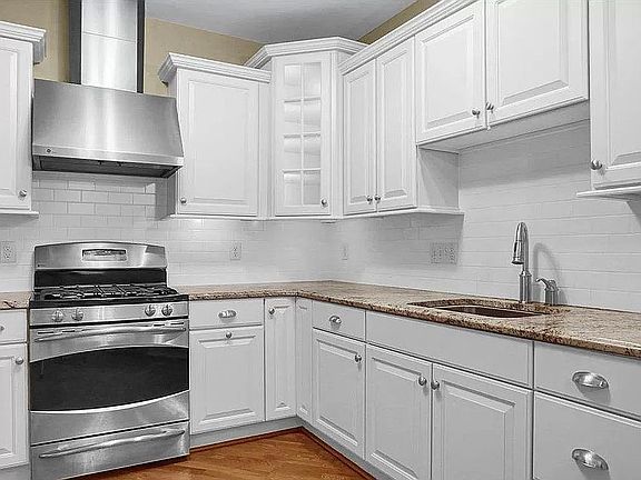 5th image of 119 Cornerstone Dr #119