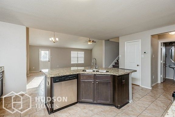 4th image of 23247 Gallanda Dr