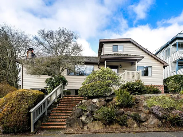 6211 39th Ave NE, Seattle, WA 98115